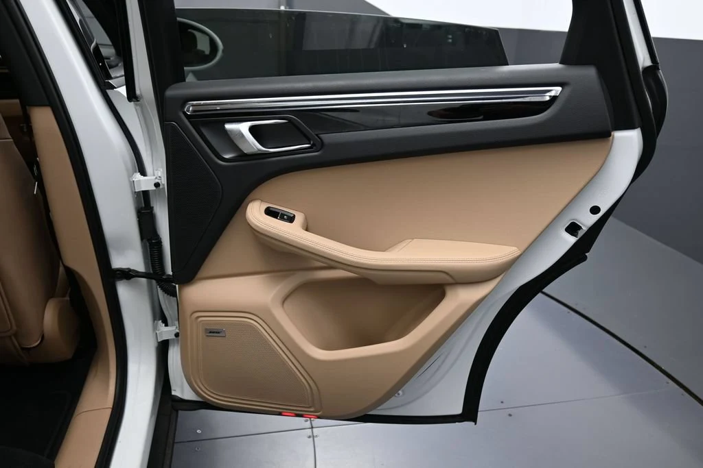 2026 Porsche Macan interior, door panel, Black/Mojave Beige