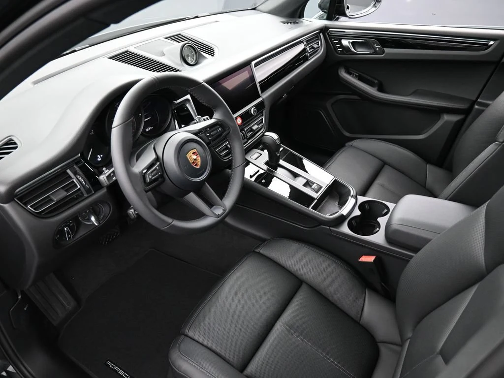 2026 Porsche Macan interior, Black
