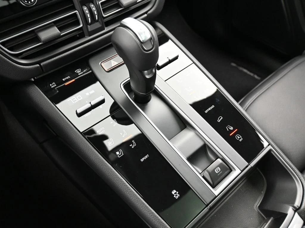 2026 Porsche Macan interior, center console, Black