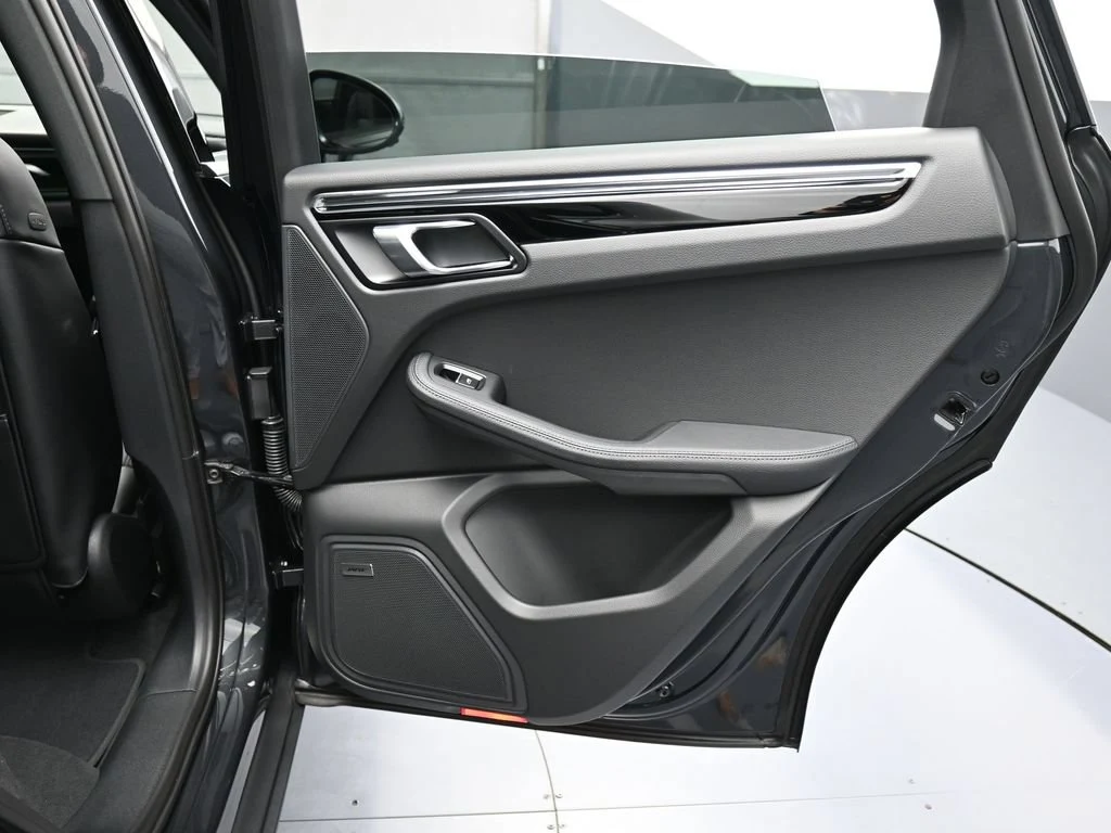 2026 Porsche Macan interior, door panel, Black