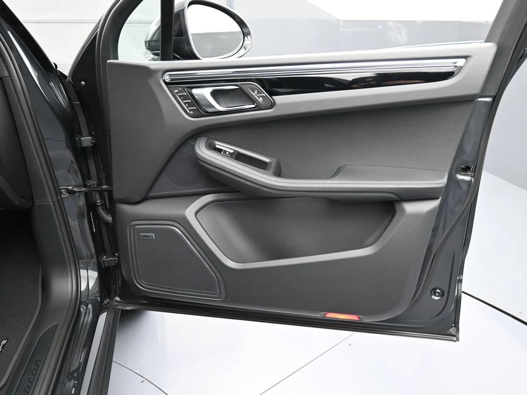 2026 Porsche Macan interior, door panel, Black