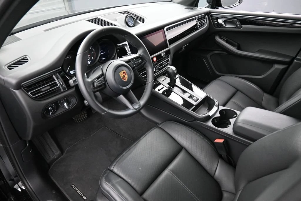 2026 Porsche Macan interior, Black