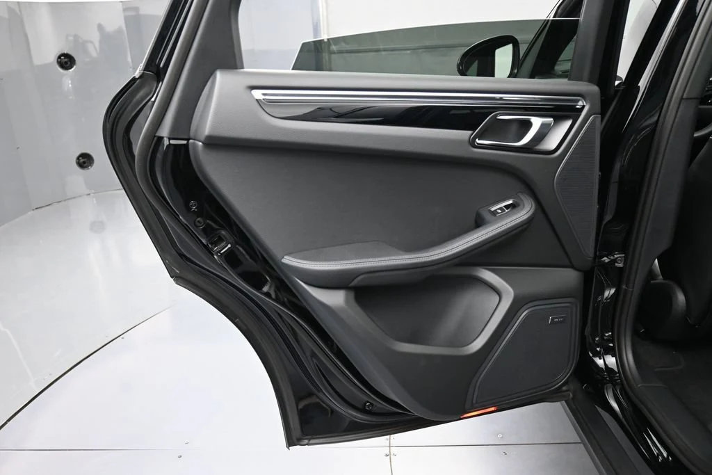 2026 Porsche Macan interior, door panel, Black