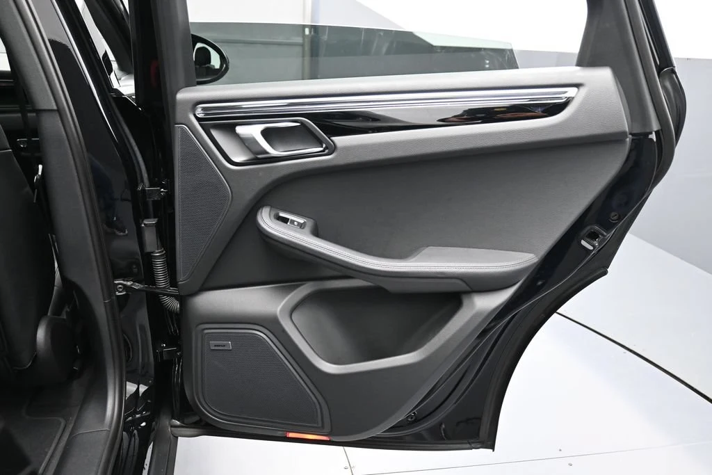 2026 Porsche Macan interior, door panel, Black