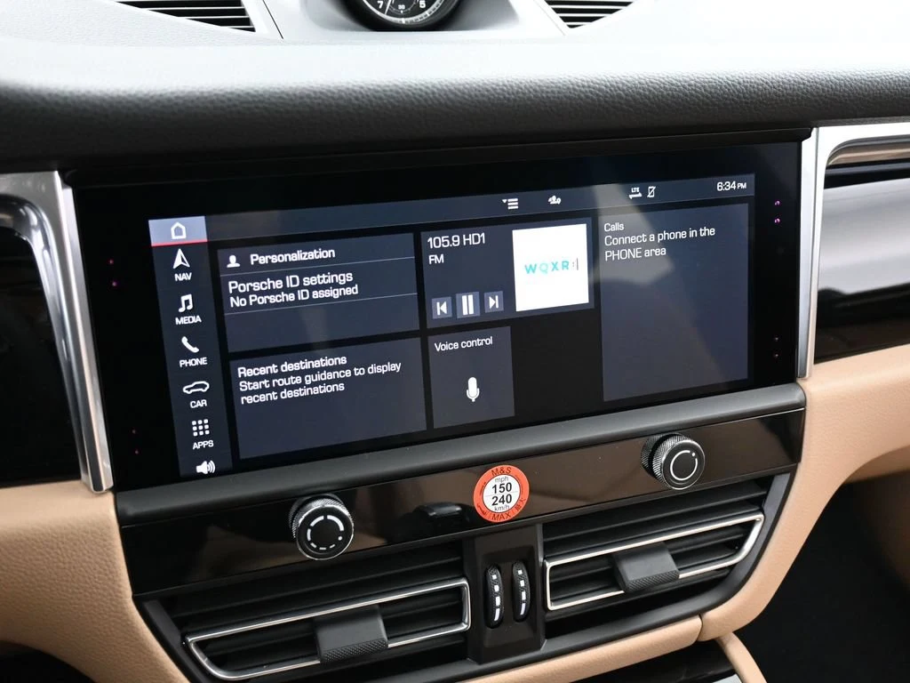 2026 Porsche Macan interior, Black/Mojave Beige
