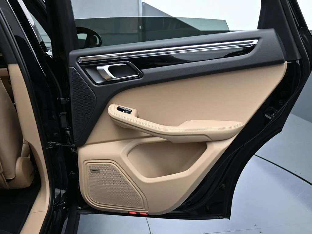 2026 Porsche Macan interior, door panel, Black/Mojave Beige