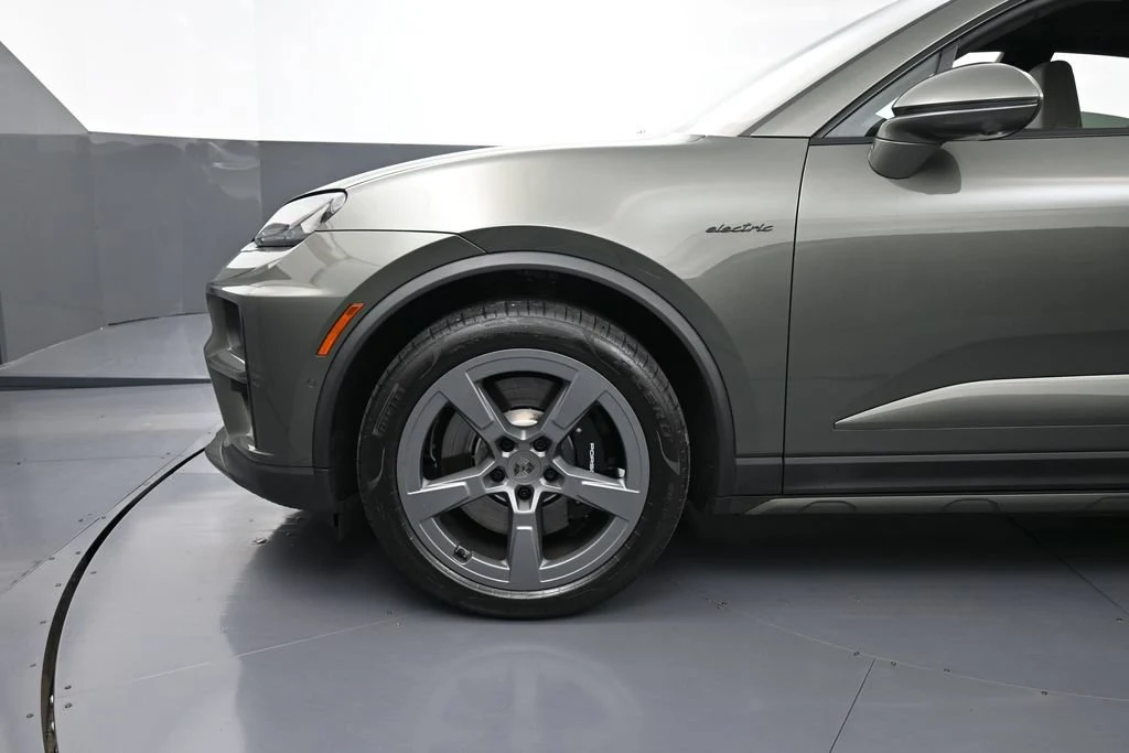 2025 Porsche Macan Turbo Electric for sale, exterior, Green