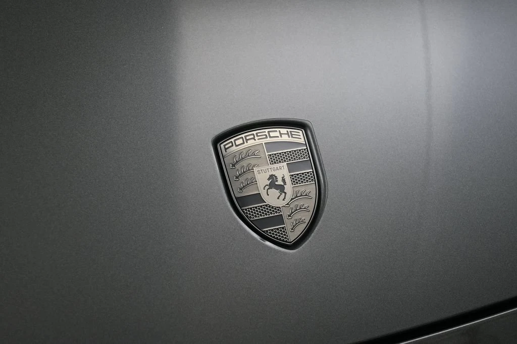 2025 Porsche Macan Turbo Electric, detail