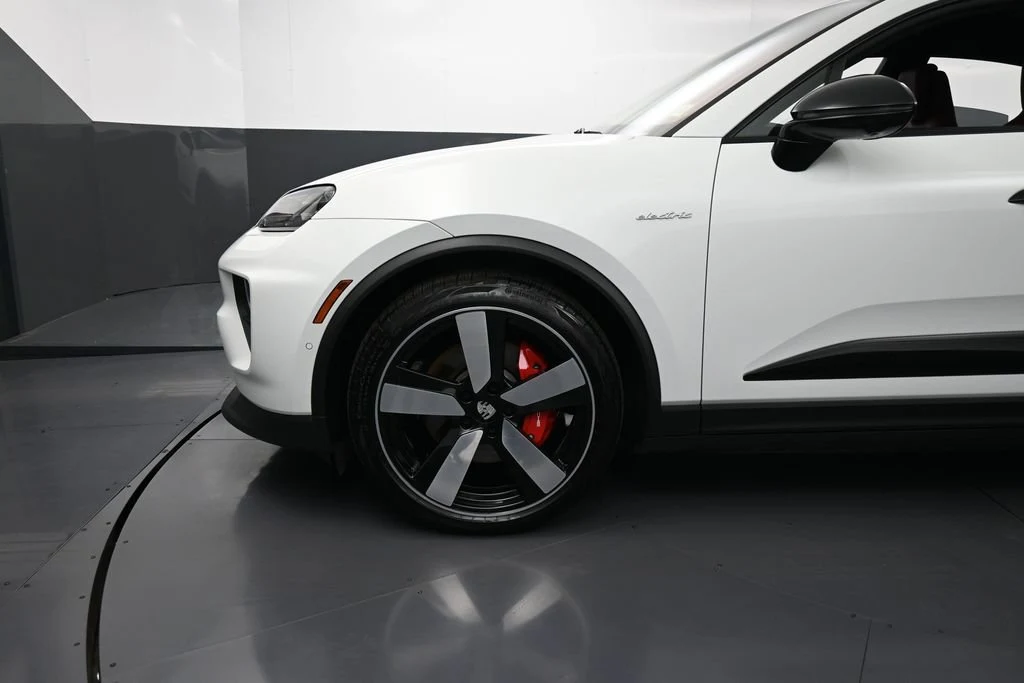 2025 Porsche Macan 4S Electric for sale, exterior, White