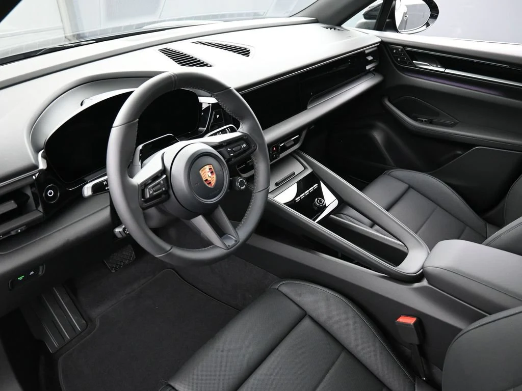 2026 Porsche Macan 4 Electric interior
