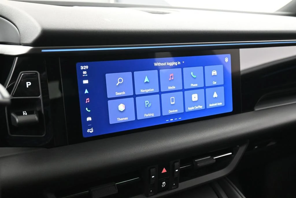 2026 Porsche Macan 4 Electric interior, dashboard, Black