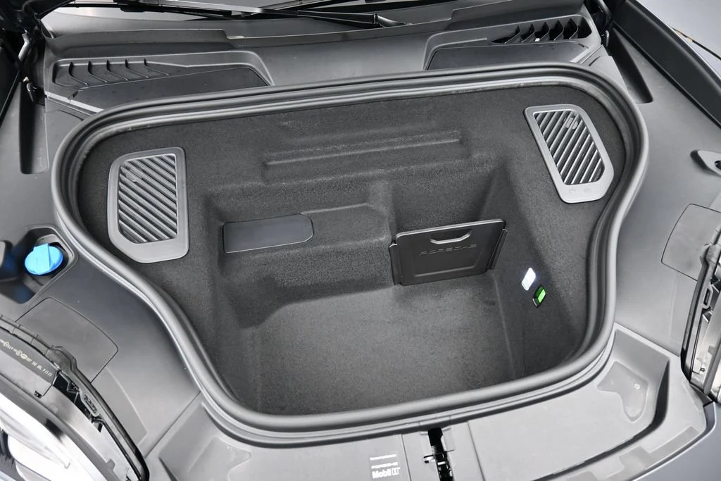 2026 Porsche Macan 4 Electric trunk