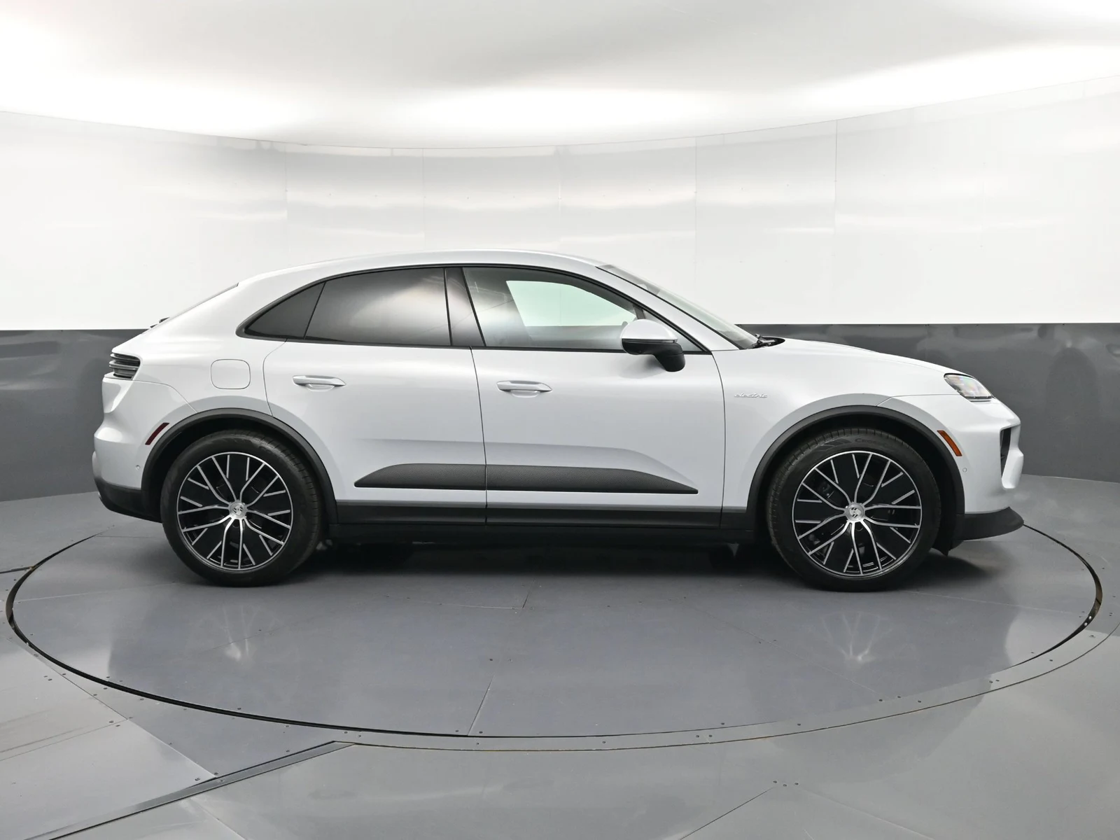2026 Porsche Macan 4 Electric for sale, exterior, Silver