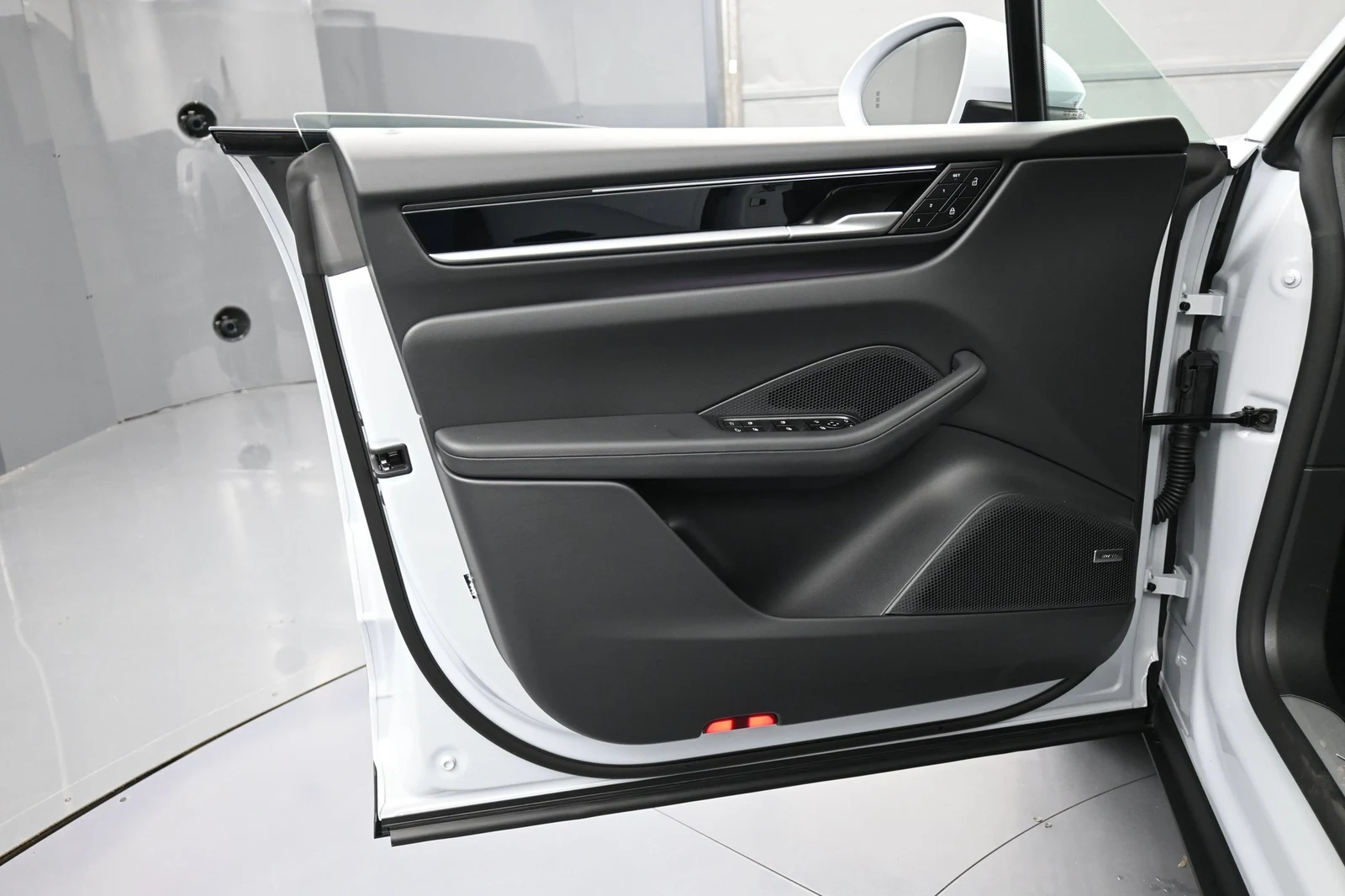 2026 Porsche Macan 4 Electric interior, door panel, Black