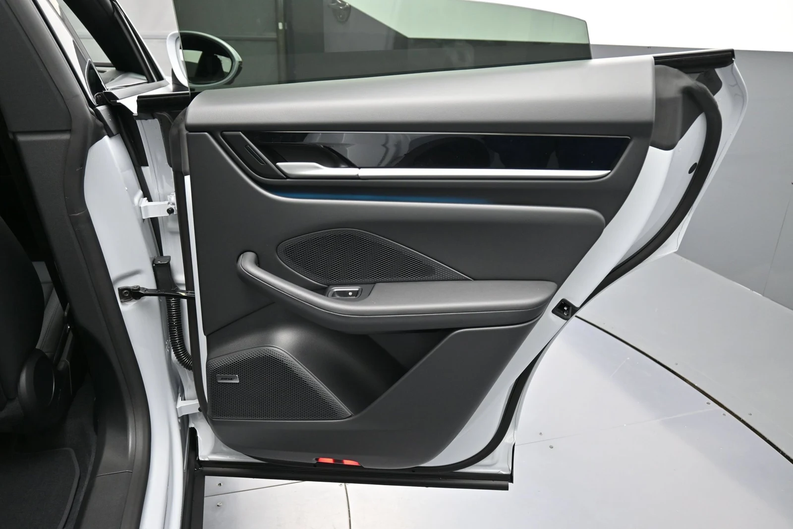 2026 Porsche Macan 4 Electric interior, door panel, Black