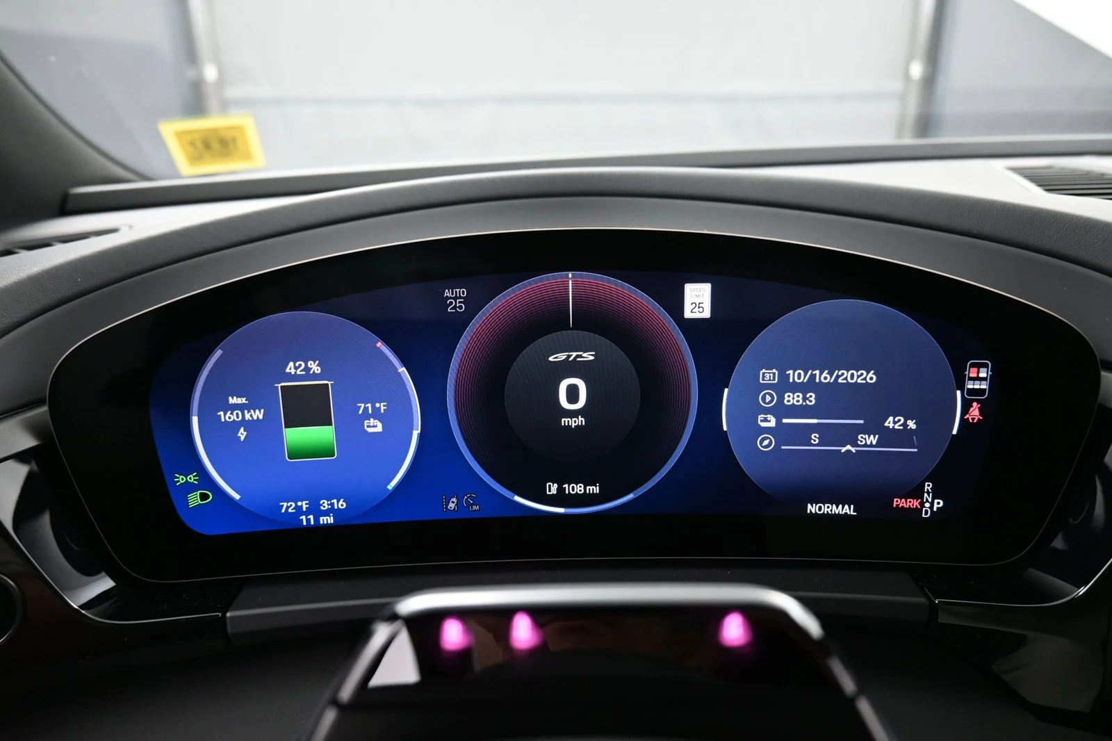 2026 Porsche Macan GTS Electric interior, Black