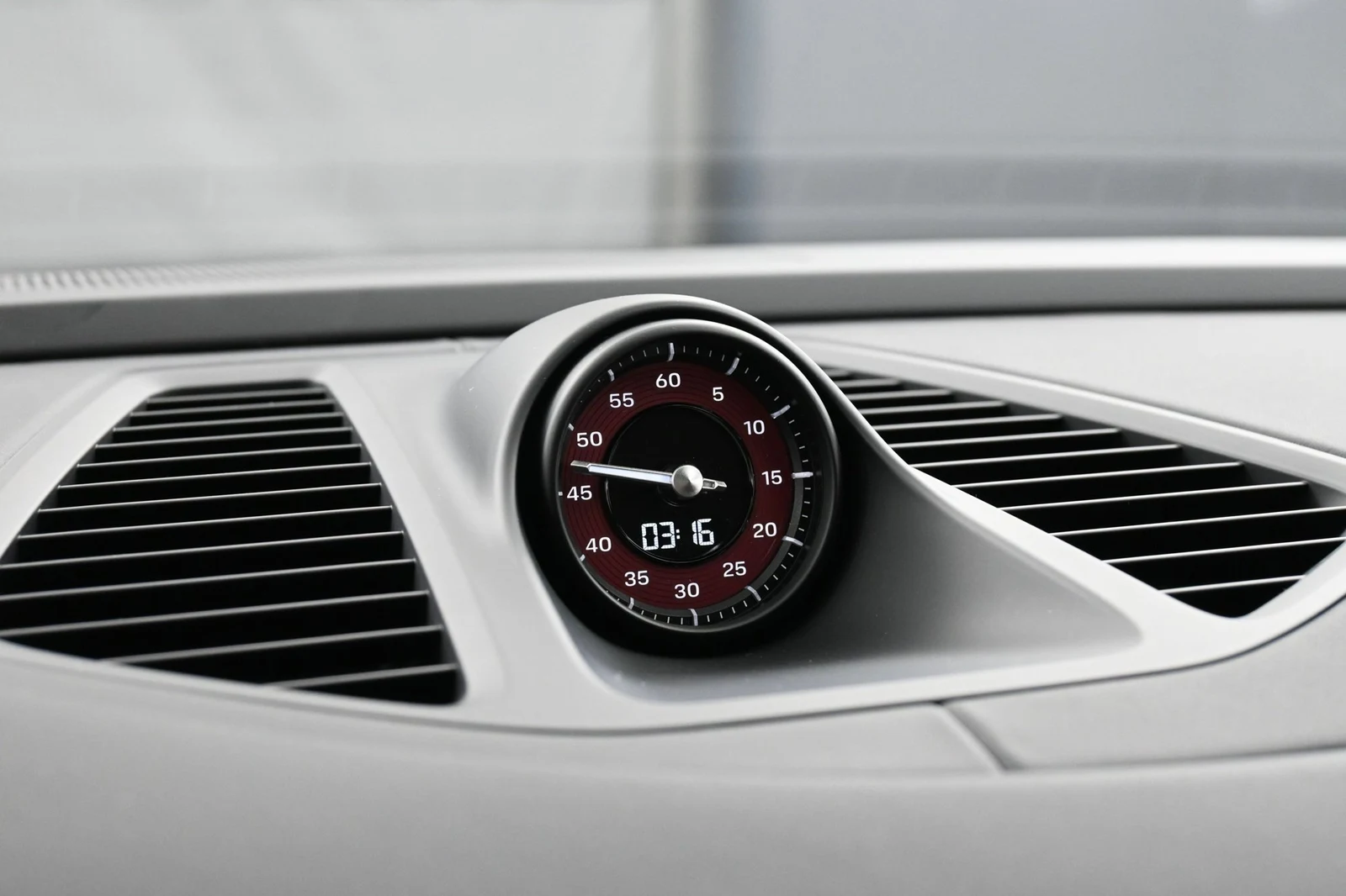 2026 Porsche Macan GTS Electric interior, Black