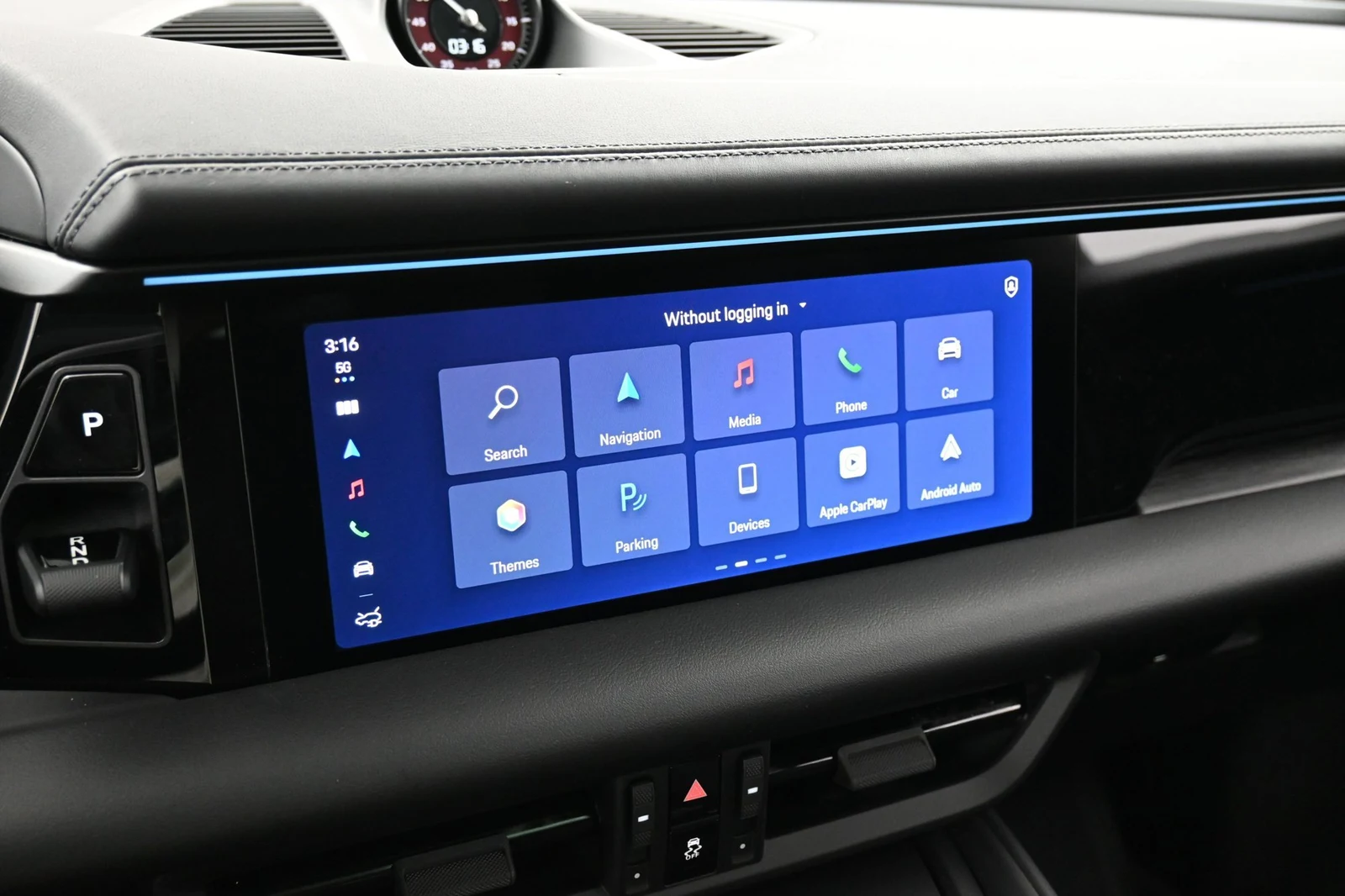 2026 Porsche Macan GTS Electric interior, dashboard, Black