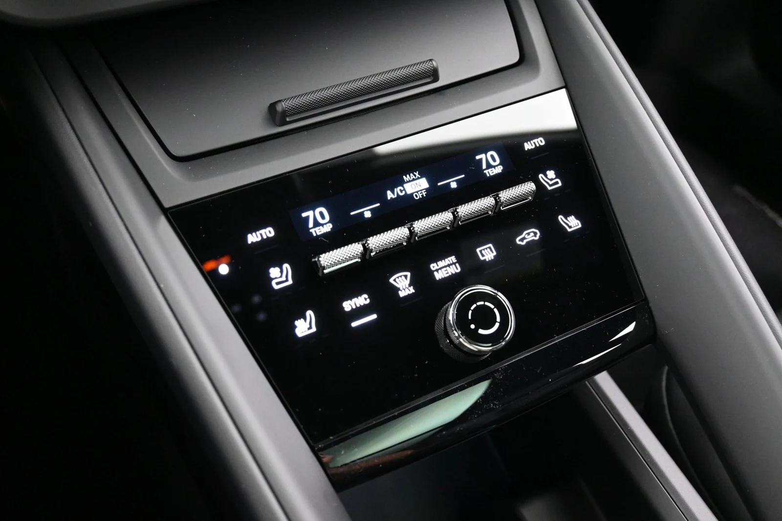 2026 Porsche Macan GTS Electric interior, center console, Black