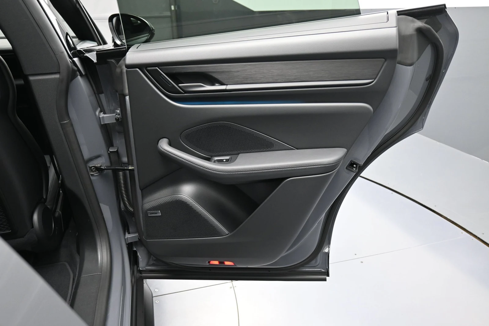 2026 Porsche Macan GTS Electric interior, door panel, Black