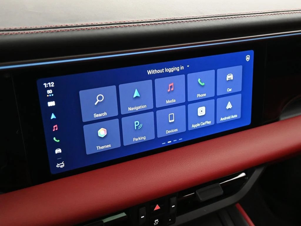 2026 Porsche Macan 4 Electric interior, Black/Bordeaux Red
