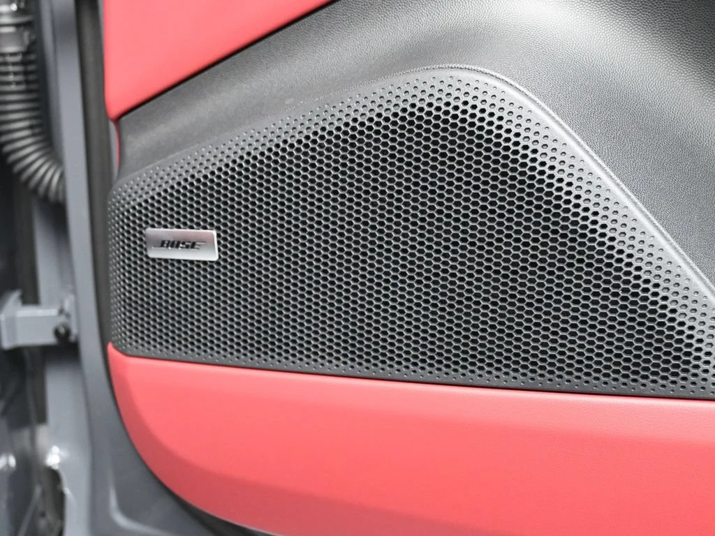 2026 Porsche Macan 4 Electric, detail