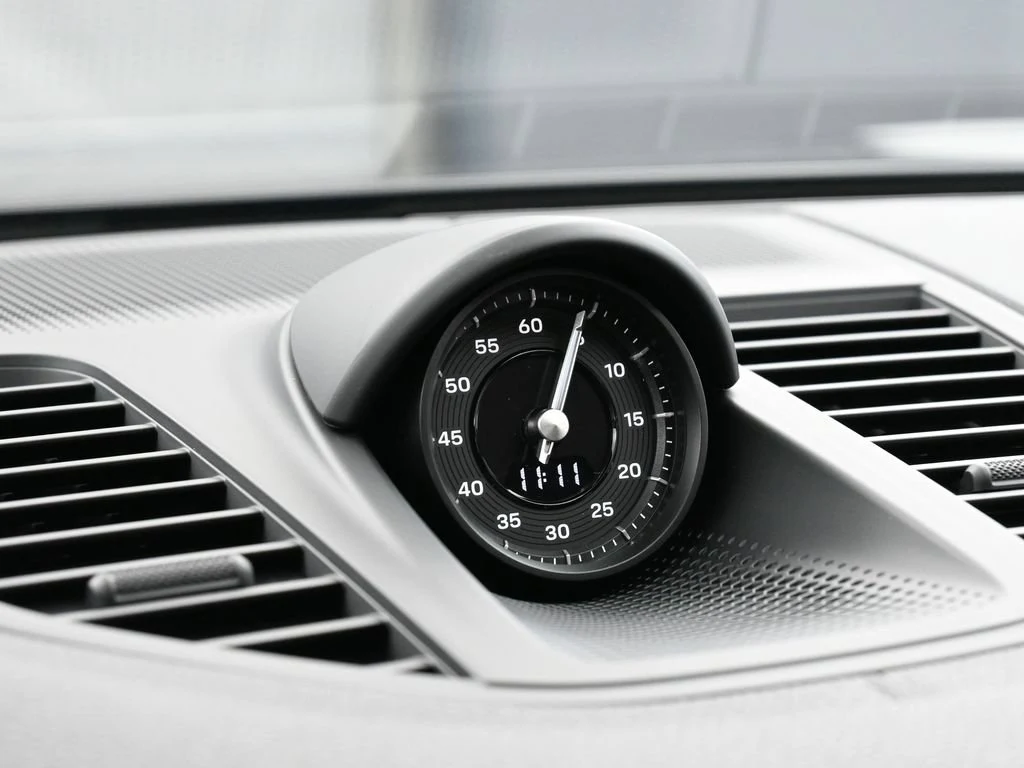2026 Porsche Panamera 4 E-Hybrid interior, Black