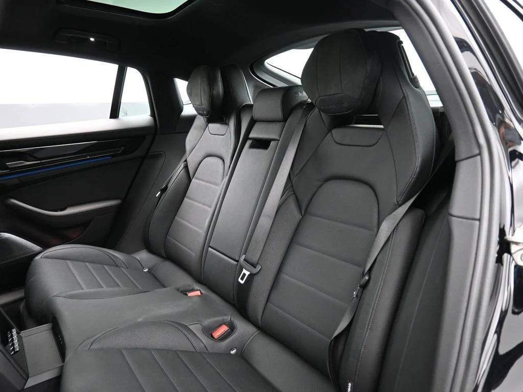 2026 Porsche Panamera 4 E-Hybrid interior, seats, Black