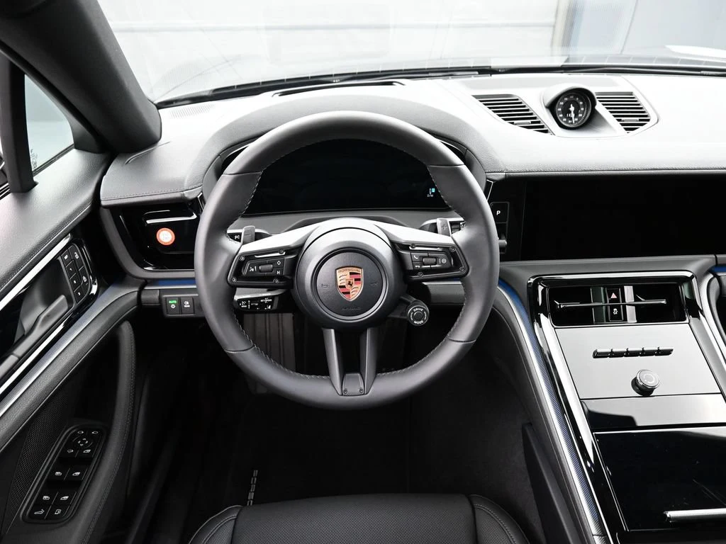 2026 Porsche Panamera 4 E-Hybrid interior, dashboard, Black
