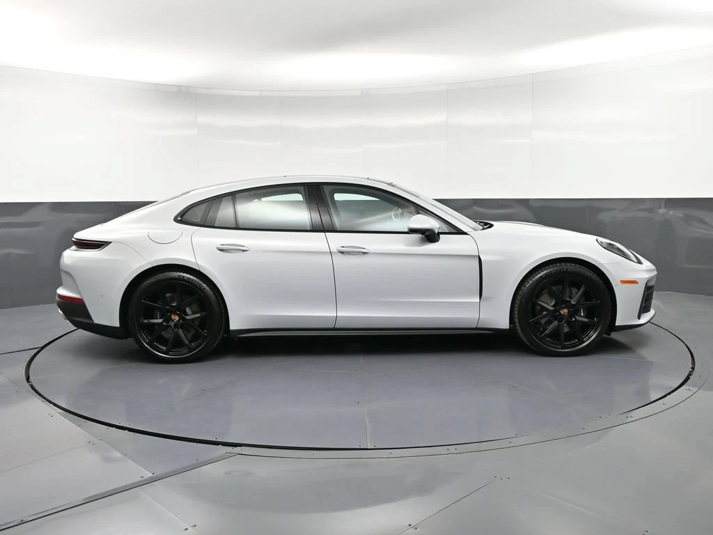 2026 Porsche Panamera 4, side profile, Silver
