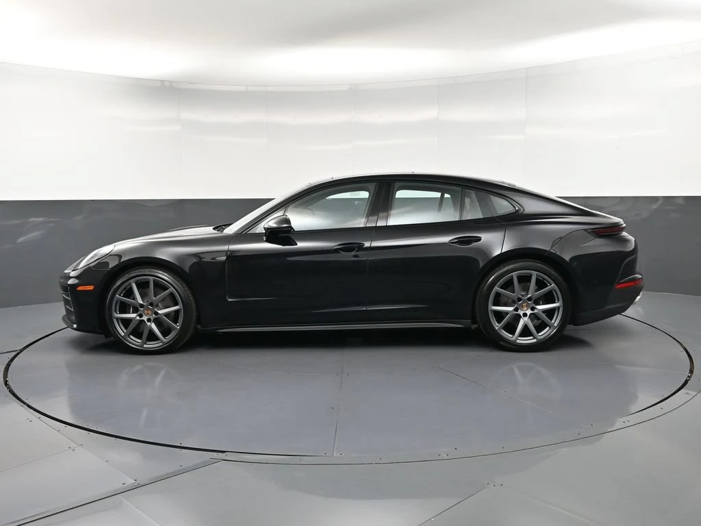 2026 Porsche Panamera 4, side profile, Black