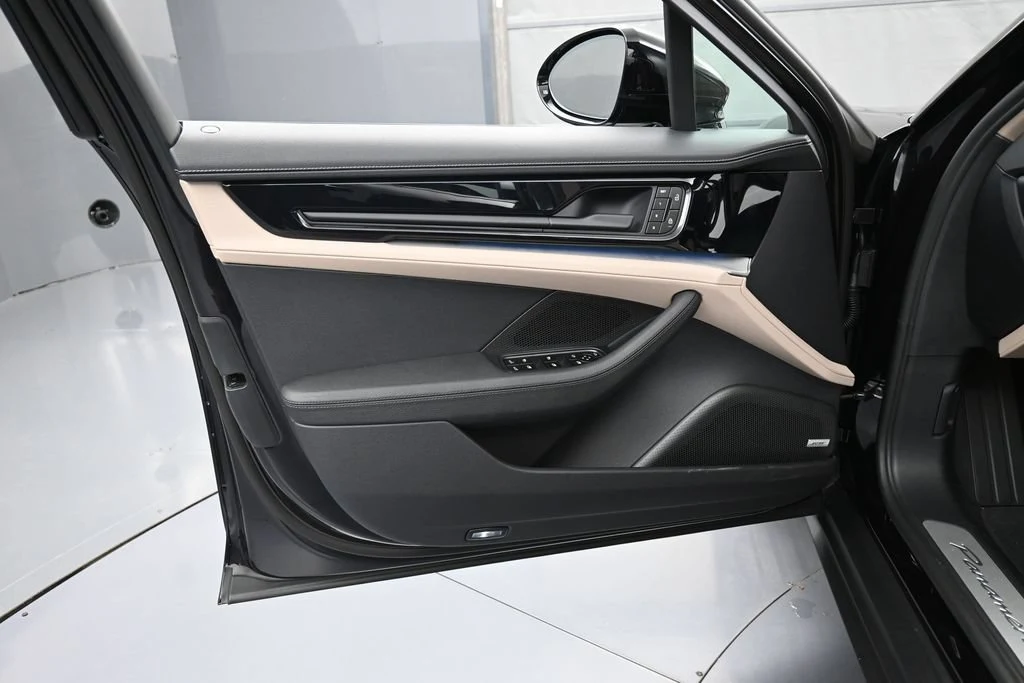 2026 Porsche Panamera 4 interior, door panel, Black/Limestone Beige