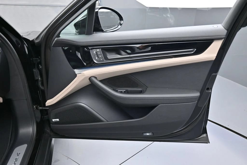 2026 Porsche Panamera 4 interior, door panel, Black/Limestone Beige