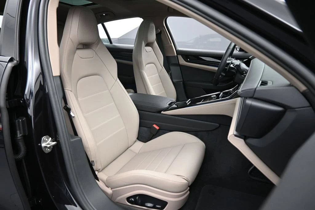 2026 Porsche Panamera 4 interior, seats, Black/Limestone Beige