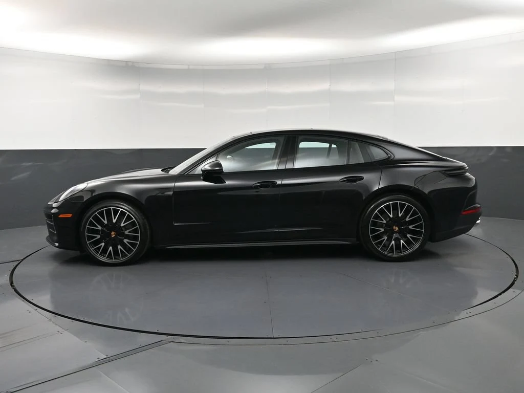 2026 Porsche Panamera 4, side profile, Black