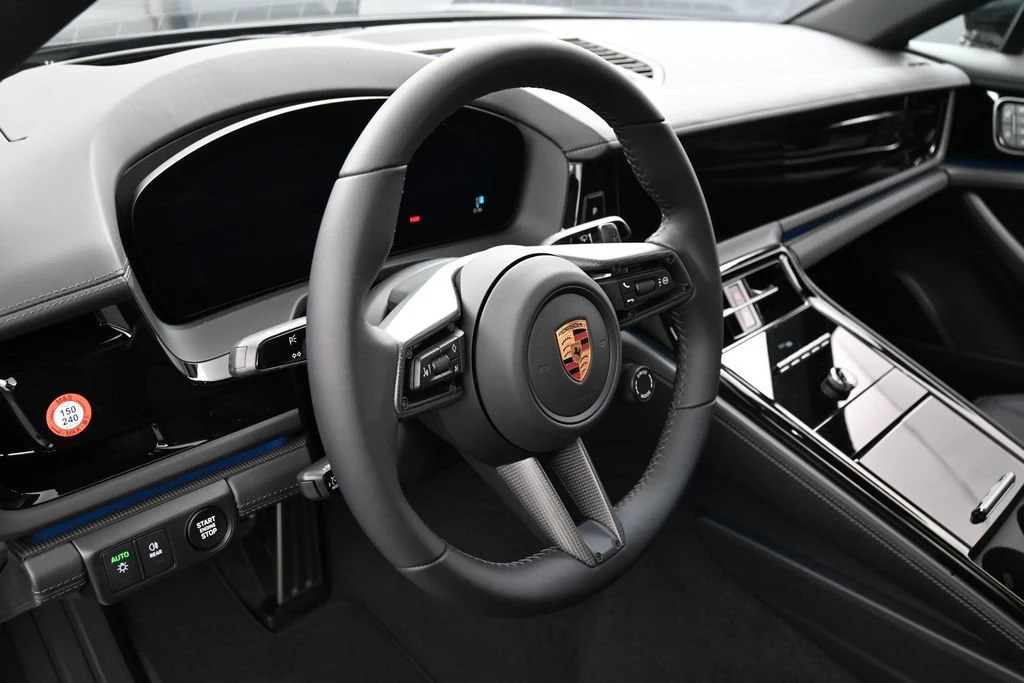 2026 Porsche Panamera 4 interior, Black