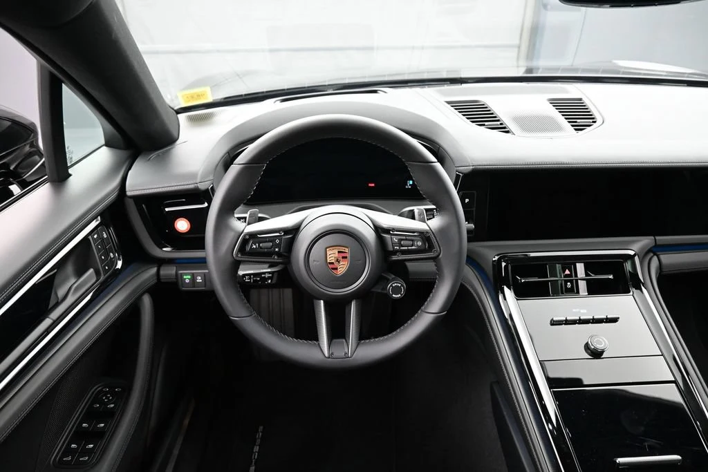 2026 Porsche Panamera 4 interior, dashboard, Black