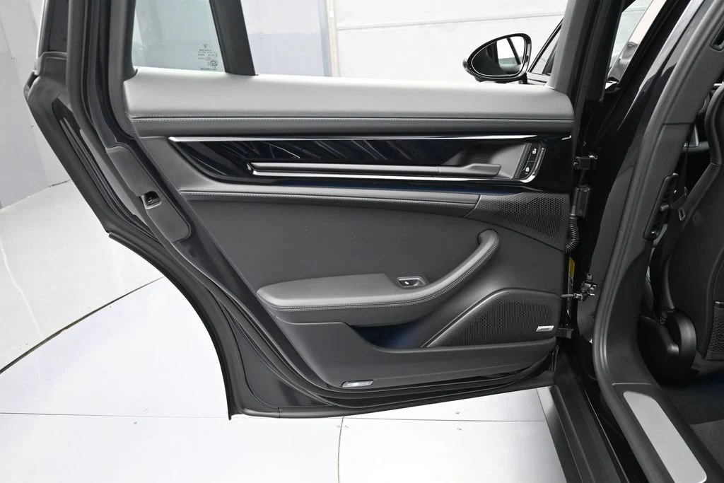 2026 Porsche Panamera 4 interior, door panel, Black
