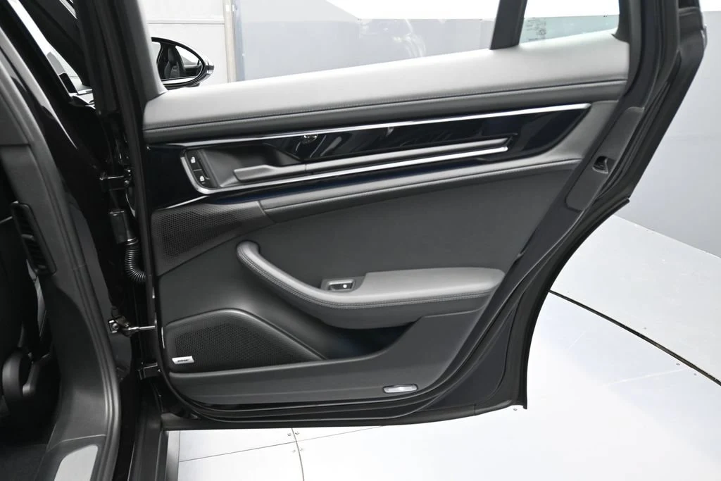 2026 Porsche Panamera 4 interior, door panel, Black
