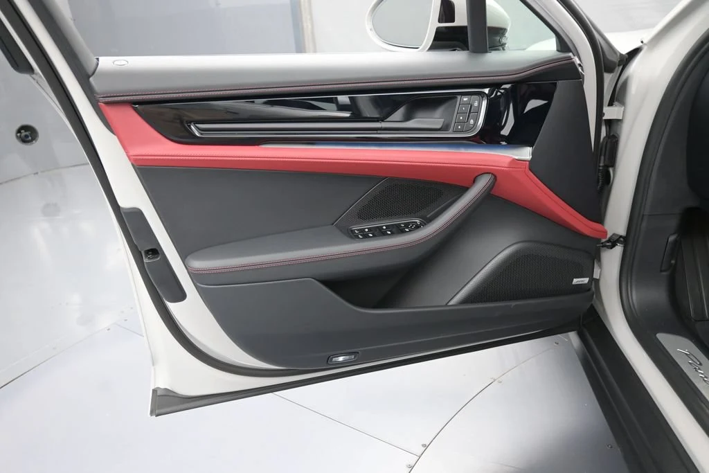 2026 Porsche Panamera 4 interior, door panel, Black/Bordeaux Red