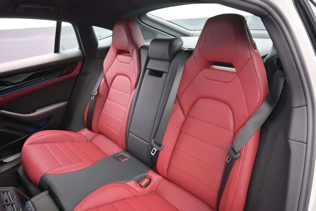 2026 Porsche Panamera 4 interior, seats, Black/Bordeaux Red