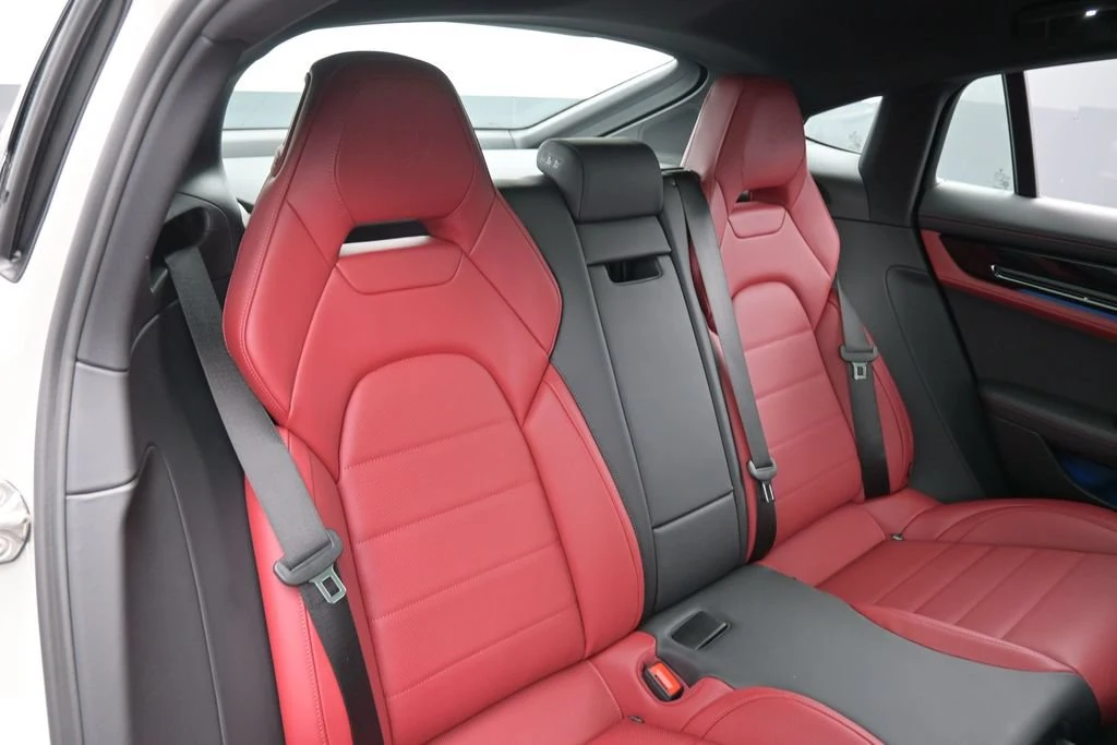 2026 Porsche Panamera 4 interior, seats, Black/Bordeaux Red