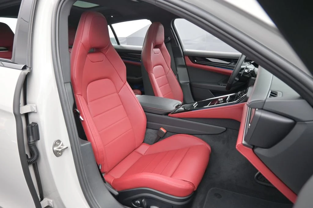 2026 Porsche Panamera 4 interior, seats, Black/Bordeaux Red