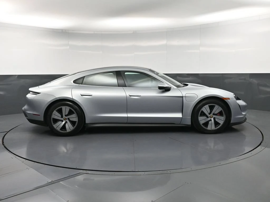 2021 Porsche Taycan 4S, side profile, Silver