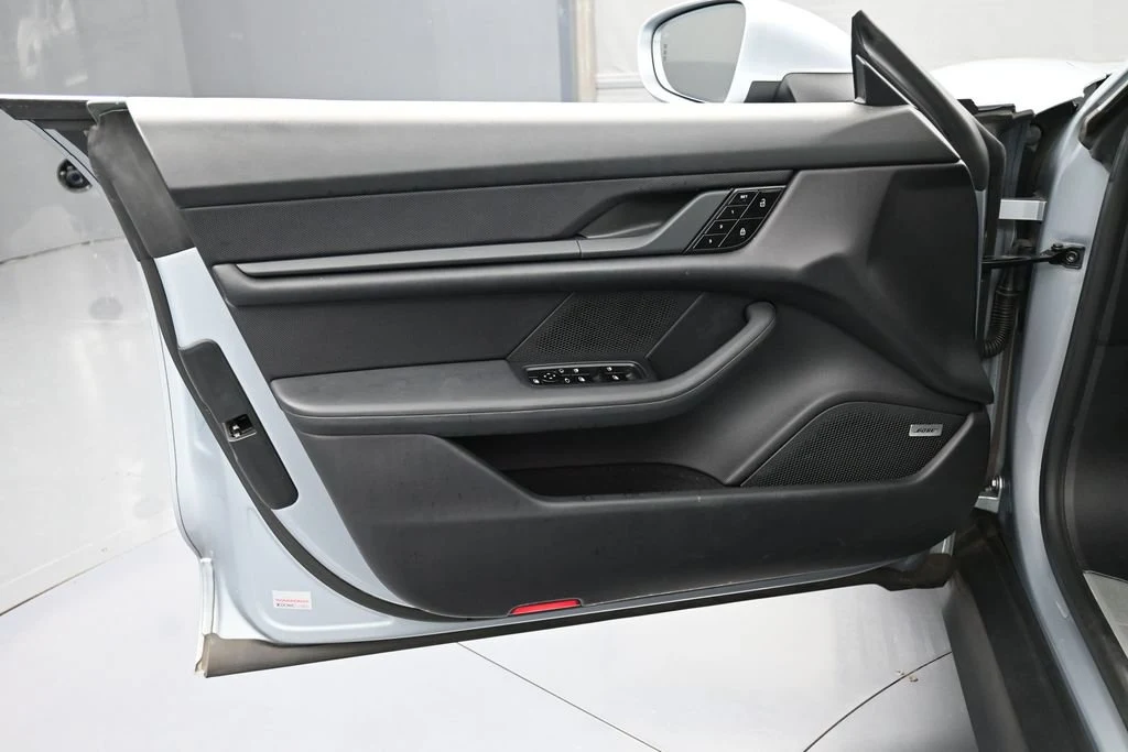 2021 Porsche Taycan 4S interior, door panel, Black