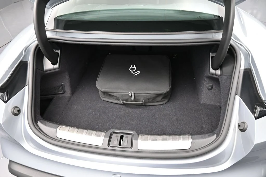 2021 Porsche Taycan 4S trunk