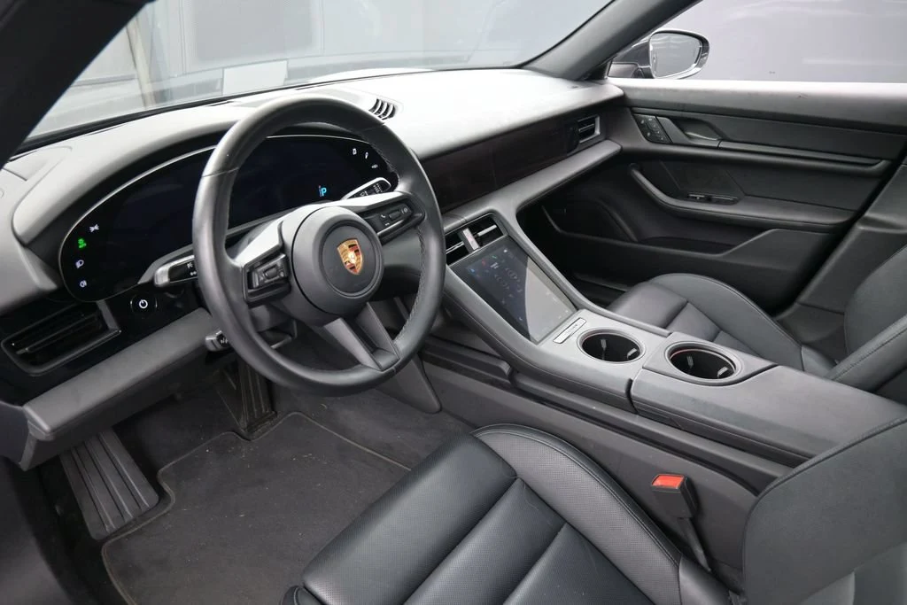 2023 Porsche Taycan 4S interior, dashboard, Black