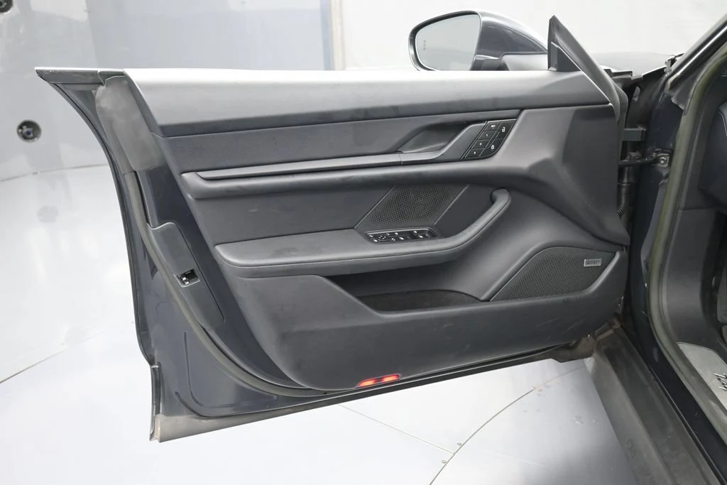 2023 Porsche Taycan 4S interior, door panel, Black