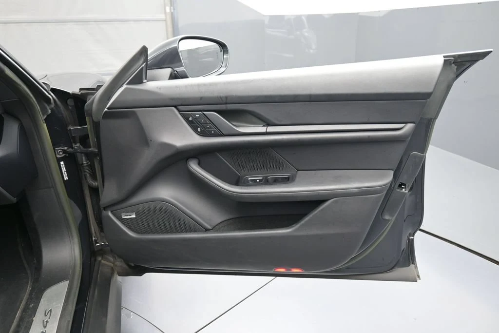 2023 Porsche Taycan 4S interior, door panel, Black