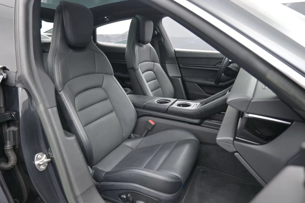 2023 Porsche Taycan 4S interior, seats, Black
